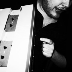 Matt€ J (STHLM Inkasso), NMB, Ivory - ’Fläk ut' (Persienne-Manne's leanoxytocinvargtass-edit)