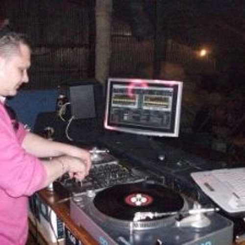 DJ CRAIGY BOY- NYE 2019 MINI HOUSE MIX