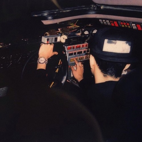 Sound (feat. WAV3POP)