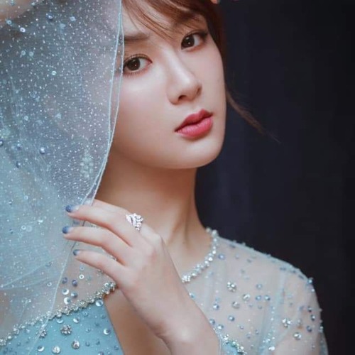 Bất Nhiễm - Dương Tử ( Hương mật tụa khói sương)