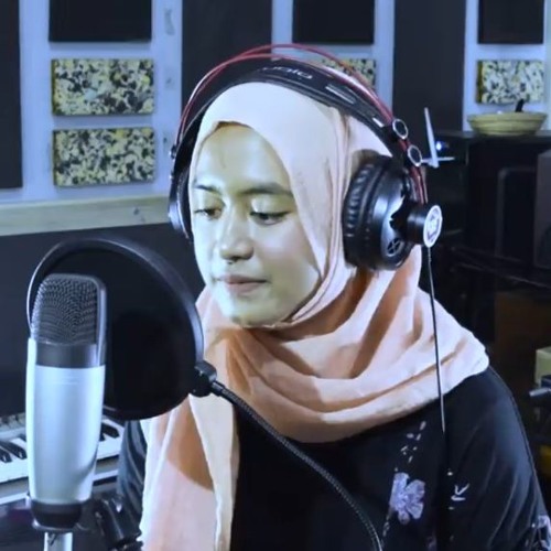 Stream dewi | Listen to ambyar playlist online for free on SoundCloud