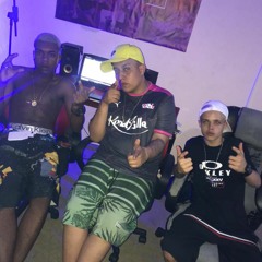 MC MR BIM MC THEUZYN E MC SACI - ELA É PUTA - MAAXDEEJAY DJ LV MDP E DJ ARTHUZIIN)