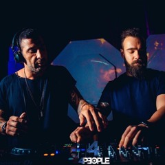 Mario Bazouri b2b Barada @ 4People (20-12-2019)