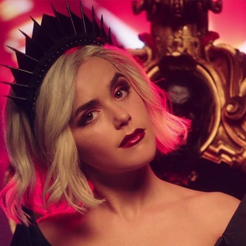 Kiernan Shipka - Straight To Hell