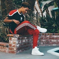 Lucas Coly - Independent Lady (Distant Melodies)