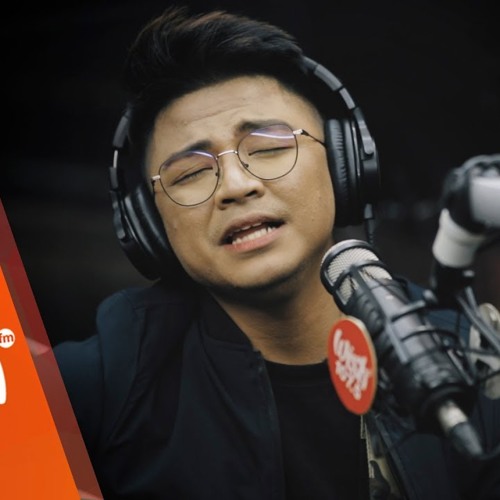 Michael Dutchi Libranda performs "Wala Ka Na" LIVE on Wish 107.5 Bus