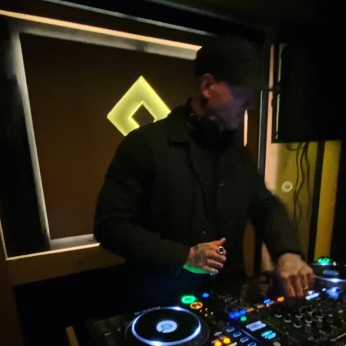 Mix 001 AB BOWEN