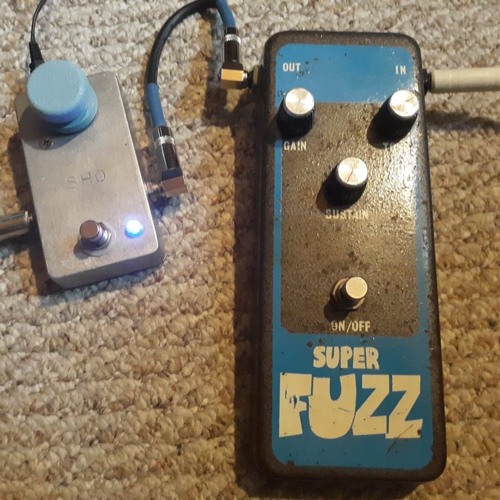 ギター Super Fuzz CLONE Homemade Univox Super-Fuzz clone guitar pedal on Bass! DEMO