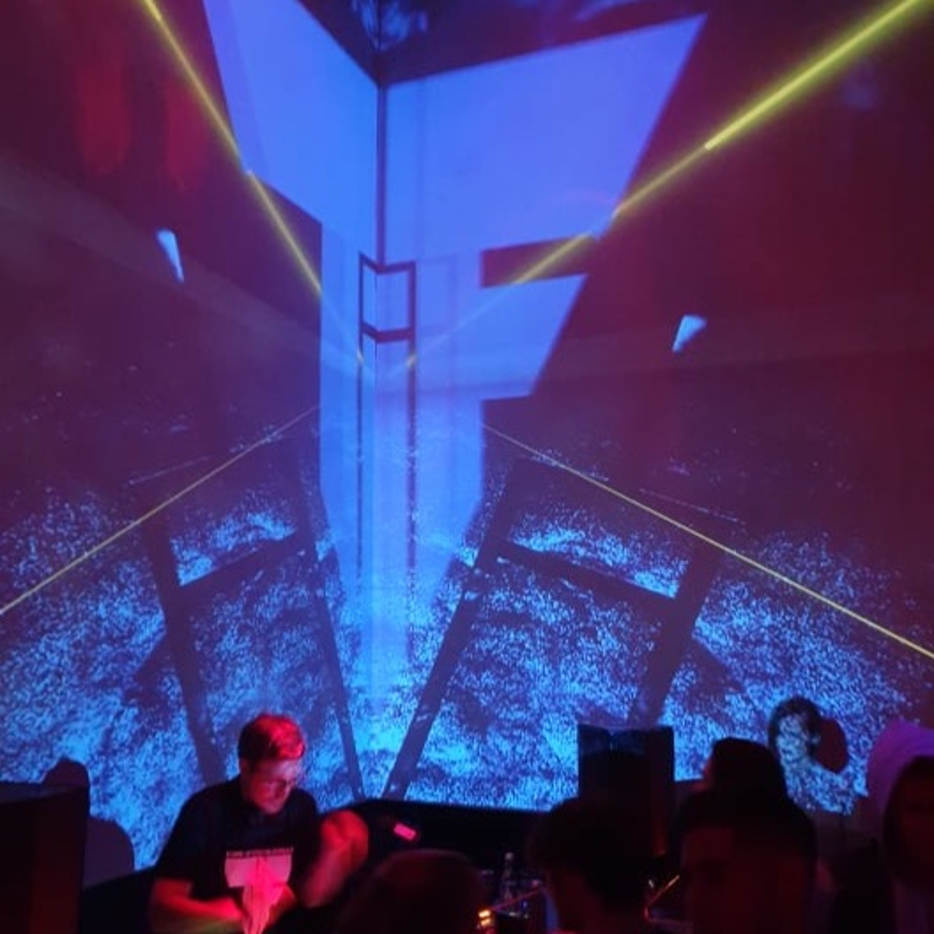 Techno Sets & Live Records