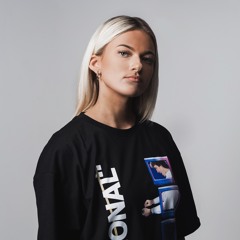 Holly Fisher - Luxury Resort DJs