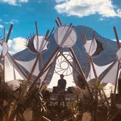 @LakeAtitlan  -  2020