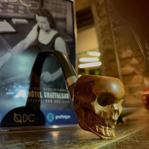 La confrérie des maîtres pipiers Soundcloud podcast image for