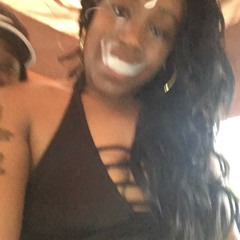 Queen barz - who  .m4a