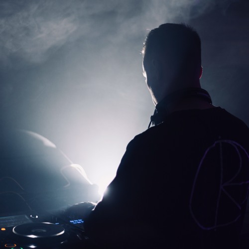 House & Garage - Mix 001 (Featuring Solardo, The Martinez Brothers, Mind Of A Dragon, Higgo & More)