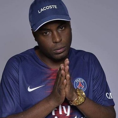 MC Kelvinho Passei com Foguete