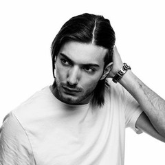 Alesso - Somebody To Use (Toxic Mix - First Version) [Alesso @ Countdown NY's Invasion 2.0, NOS]