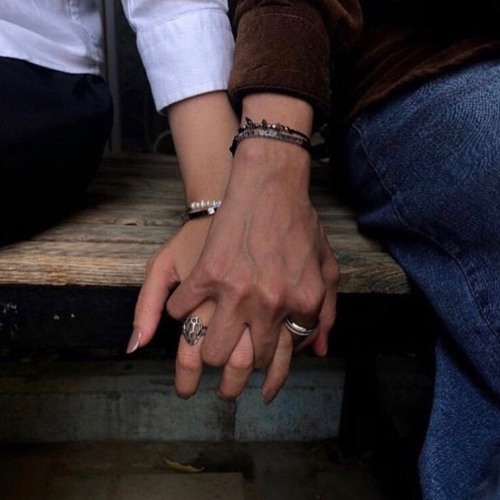 خليني حدك ❤
