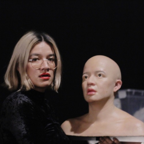 Self-Portrait: Sui Zhen