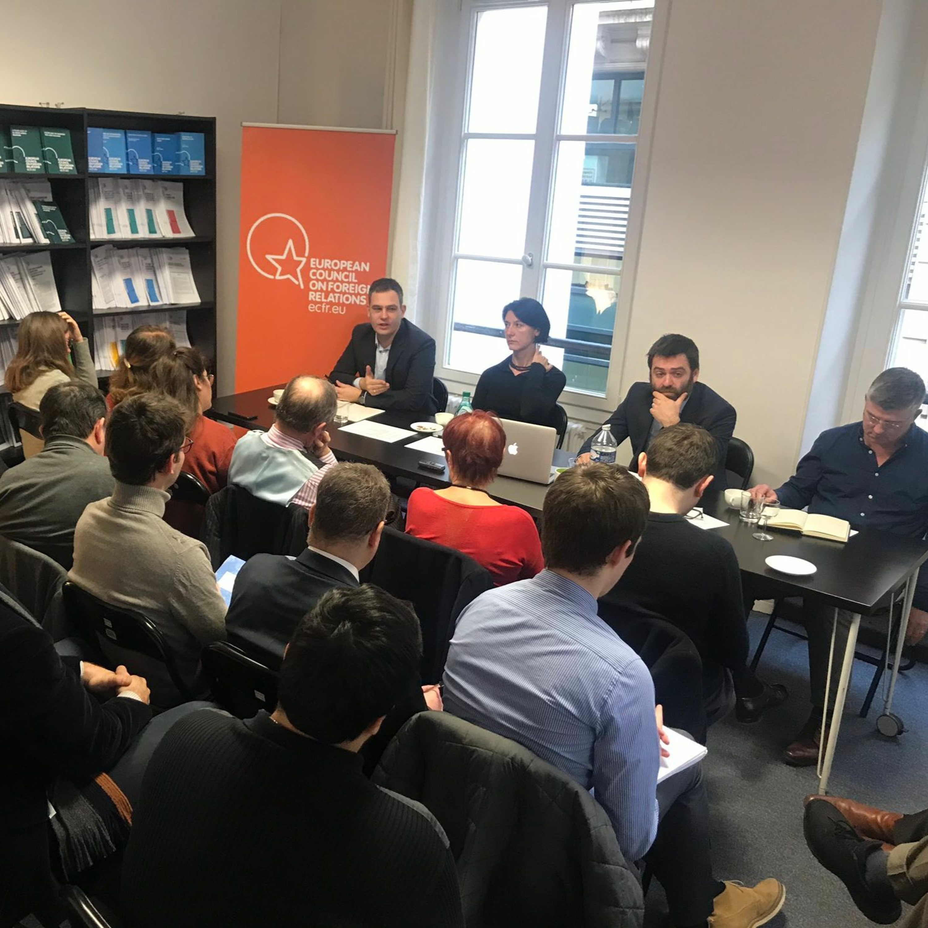 Entre sanctions et négociations : quelles perspectives pour les relations Europe - Russie ?