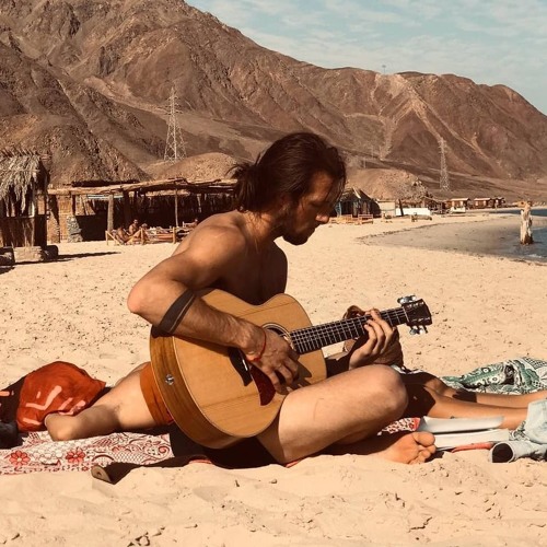 Layv - Ukelele on the Nile