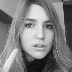 SXDNS170 // Giulia Gutterer