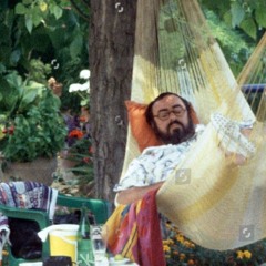 Mix of the Week #309: GREETINGS - Pavarotti's Dreams