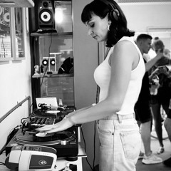 Monika Ross, Live Set Vinyl only @ Dealis Hair & Records