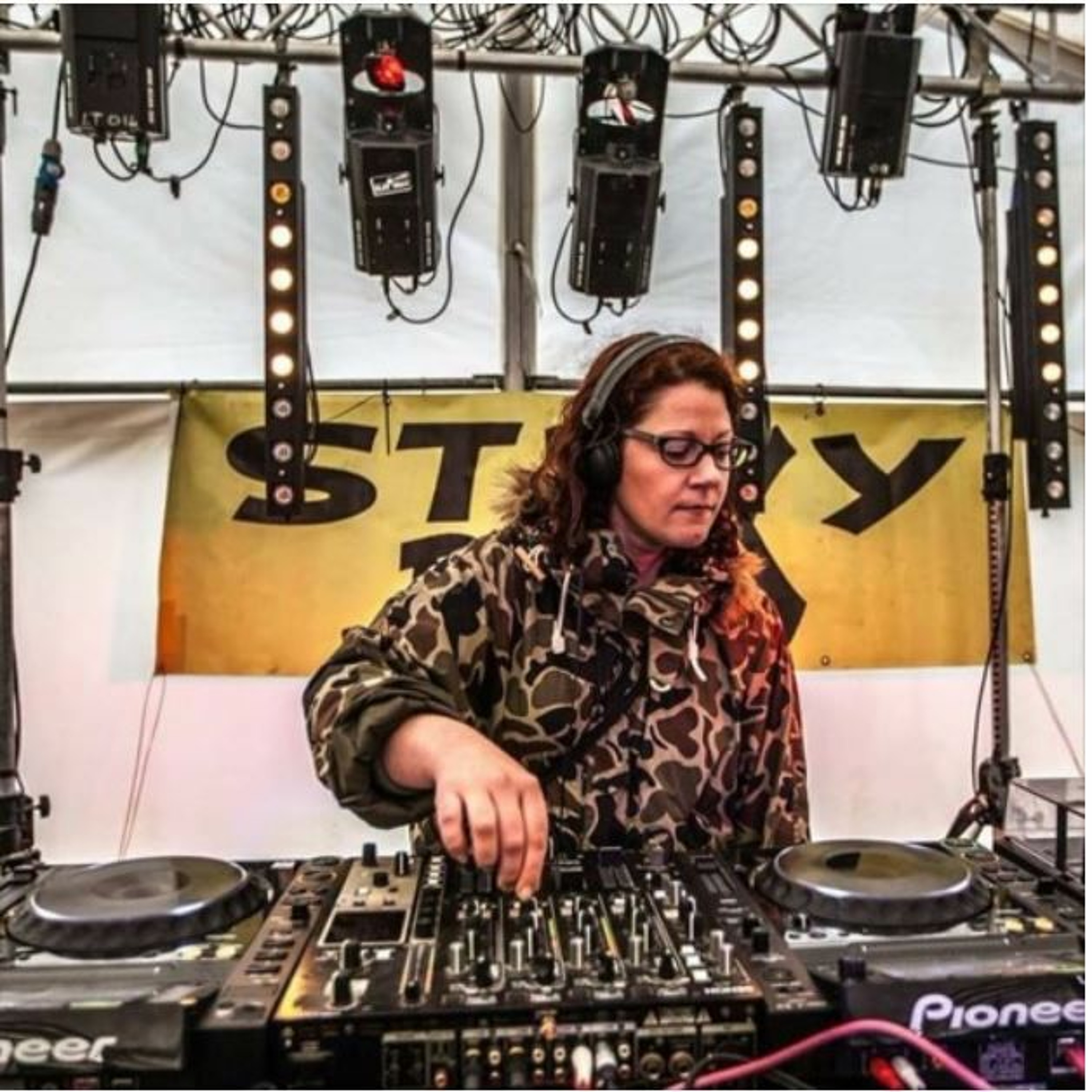 Anita - Techno.FM