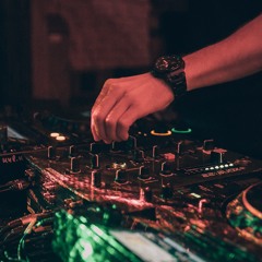 ix3m mnml private party set 04.08.2019