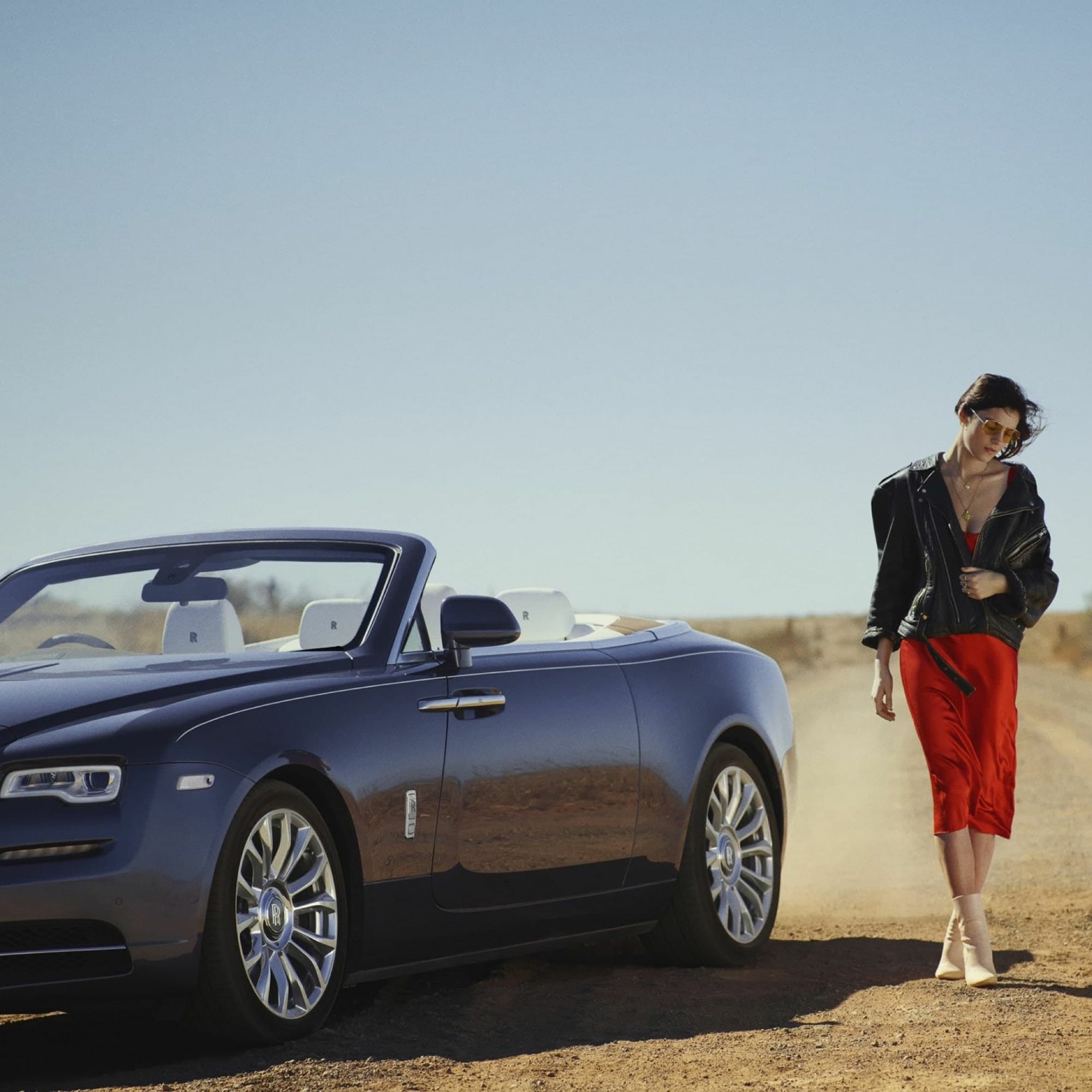 Overdrive: More Airbag recalls; Rolls Royce booming; Coping in a bushfire; Banjo Paterson; Kia Sales thumbnail