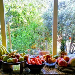 "Con el eco del trueno, con la fuerza del mar."