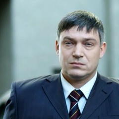 Вчитися можна в людей, які набагато молодші за тебе — актор Михайло Кришталь