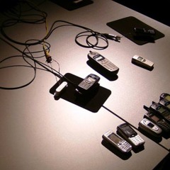Mobile Phones On Single Coils *live