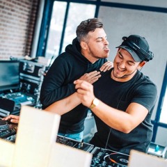 2 year anniversary set