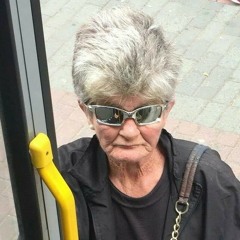 Kiss Me Trhu The Phone 150BPM AI CALICA