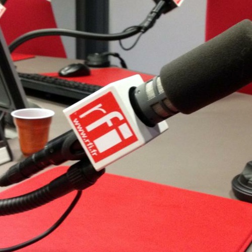 Stream RFI - Radio Foot Internationale : émission consacrée au métier des agents de joueurs, Annie Gasnier (made with by Mustaphi | Listen online for free on SoundCloud