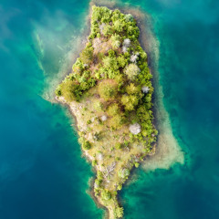 Jozy4L  “ Island “