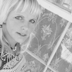 Can’t Be Loved - Elle King