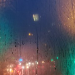 雨の日には雨の中を