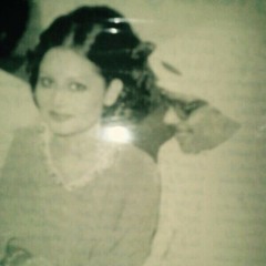 بيسألوني عليه عيوني - سارة قزّاز