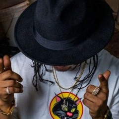 LIL DOLLA JTRAXX IN THIS BITCH PARTY SONGO