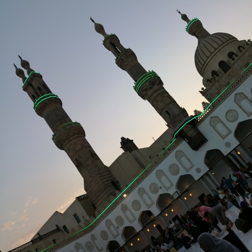مقطع من صلاة التراويح بالأزهر - رمضان ١٤٤٠