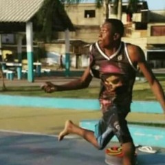 Desse quica me olhando e pede leite de joelho