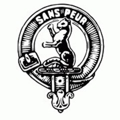 Tomato purée with some basil and pesto