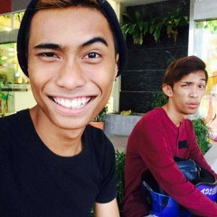 Party Favor B••••