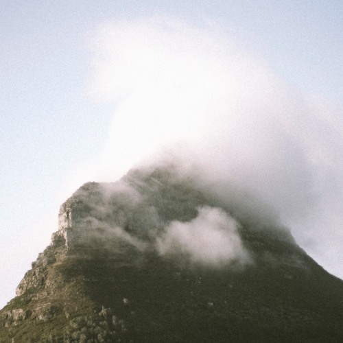 Whithe // Remain