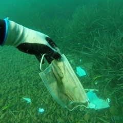 «Масок у морі більше, ніж медуз»: як пандемія COVID-19 створює екологічну небезпеку