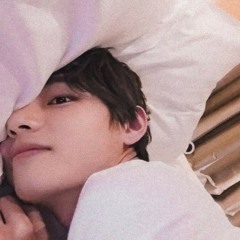 Taehyung (stay at home challenge twitter)