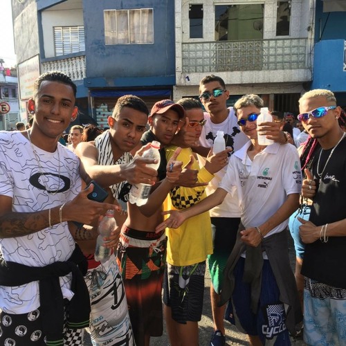 MC Vitinho Avassalador, MC Bima, MC Roger, MC PR e MC Diguinho - Baile do V.D.S Mix 2 (V.D.S Mix)