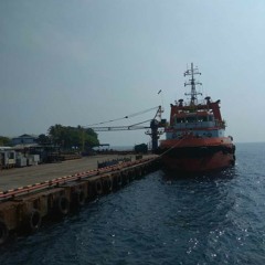 Disini di batas kota ini